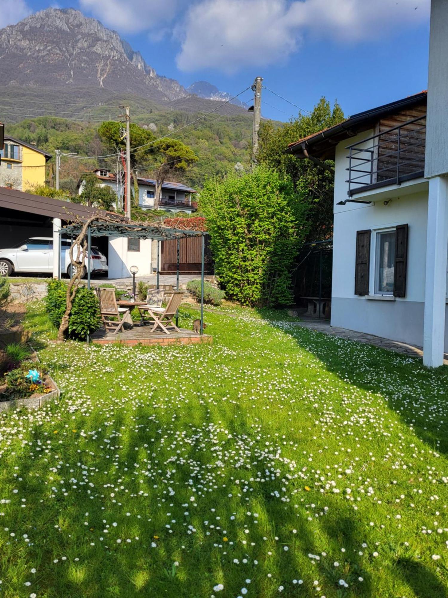 B&B Le Colombine Abbadia Lariana Exterior foto